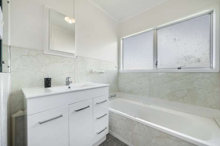 93 Hyperion Drive Randwick Park_10