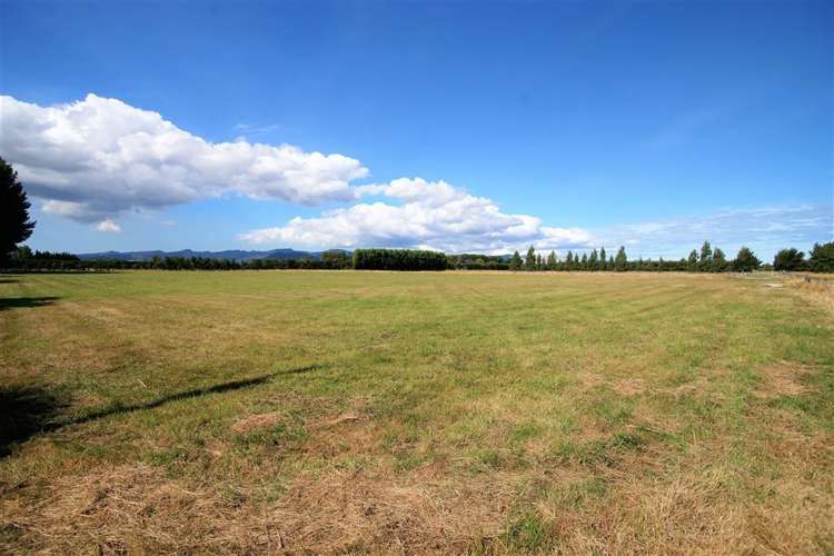 36 Andrews Road Lincoln_19