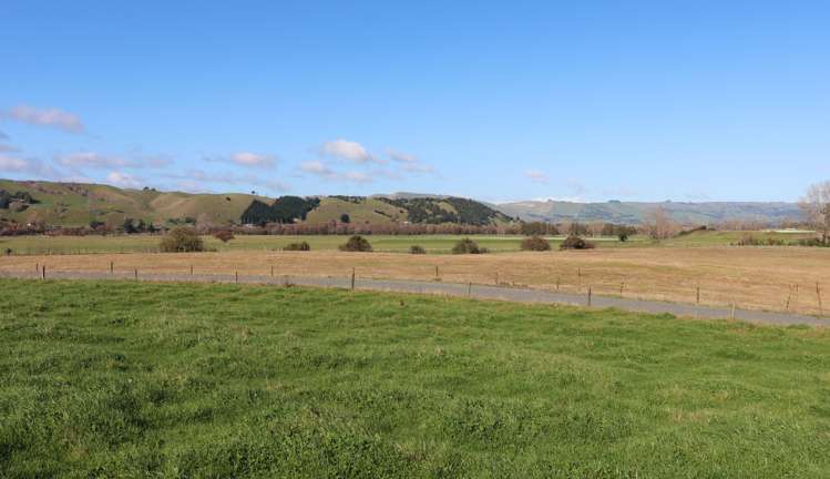 671 Cornwall Road East Taratahi_5