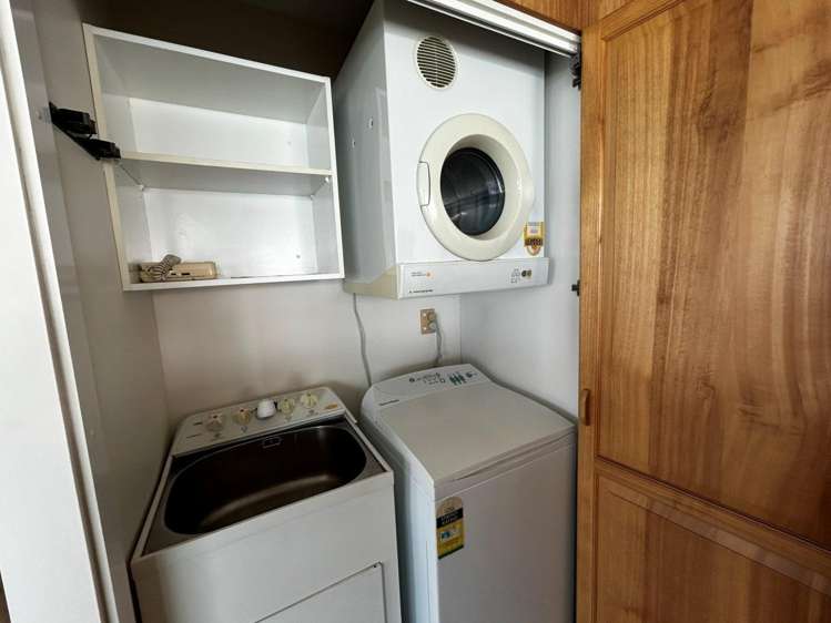 10B/2 Marine Parade 11229_23