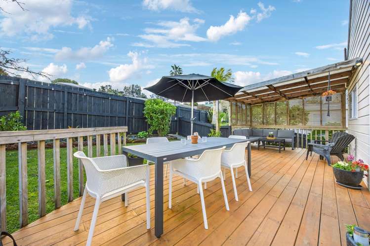 32 Springtime Crescent Stanmore Bay_8
