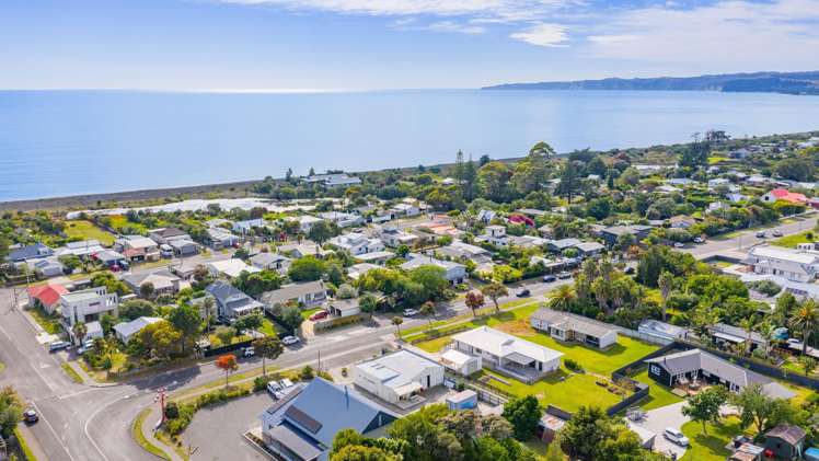 6 Beach Road Haumoana_16