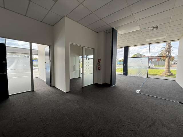 288 Te Atatu Road Te Atatu South_1