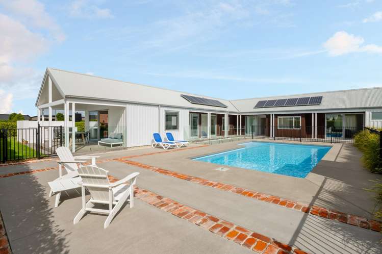 77 Alan Livingston Drive Cambridge_14