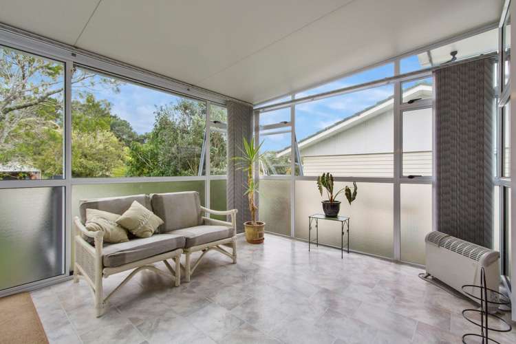 8 Staincross Street Green Bay_17