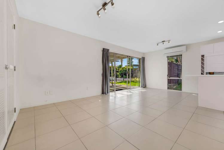 21A Bramley Drive Farm Cove_11