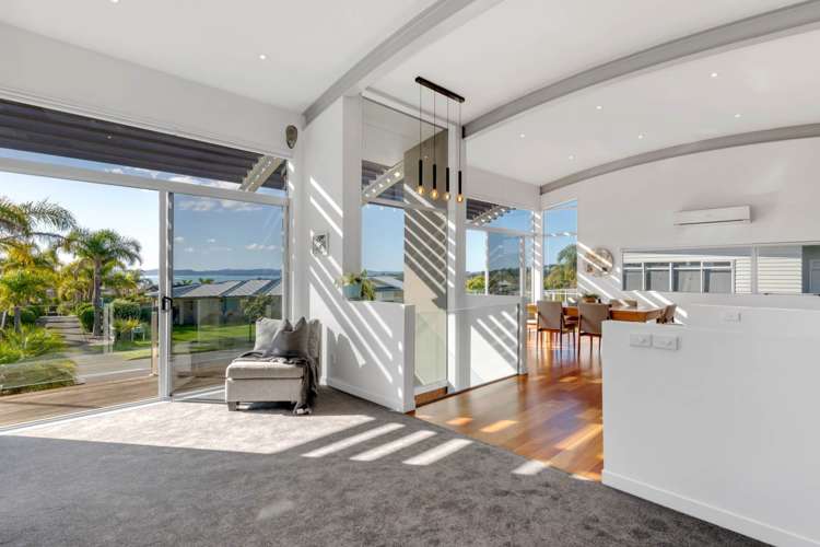 8 Intrepid Crescent Beachlands_15