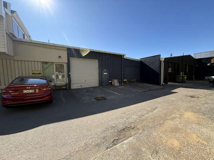 T1 and T2, 35 Chapel Street Tauranga_2