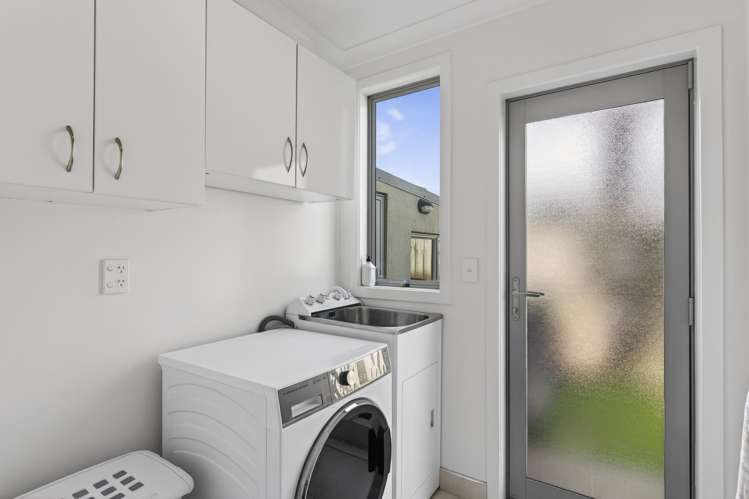 22A Belt Road Moturoa_33