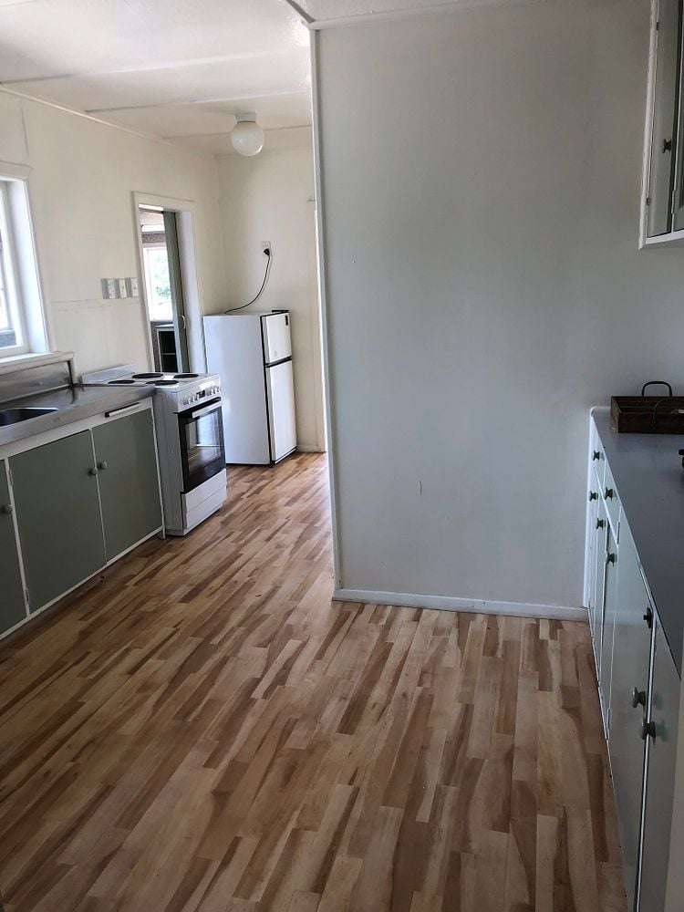 427 High Street South Carterton_17