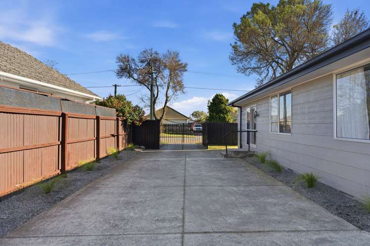 21 Carters Road Aranui_16