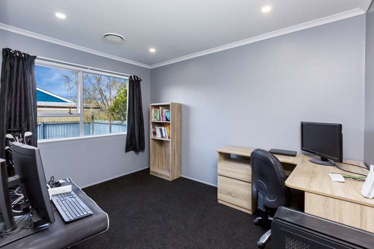 1 Wyoming Grove Totara Park_13