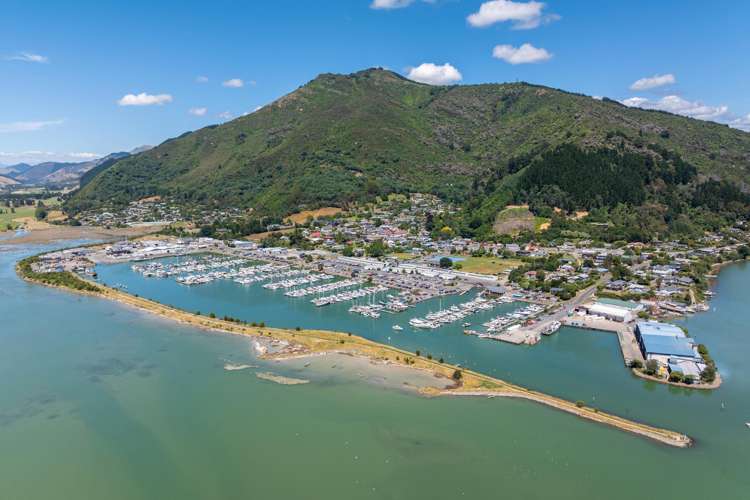 257 Queen Charlotte Drive Havelock_26