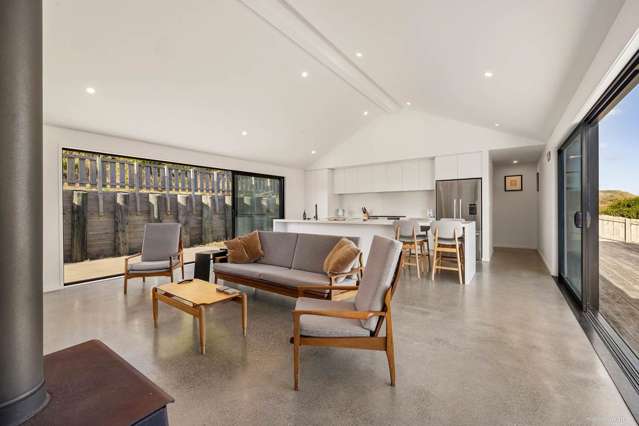 Dune Views & Designer Living – 600m from the ...