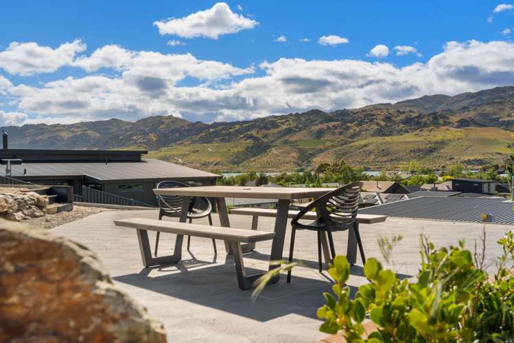 71 Stratford Drive Mount Pisa_19