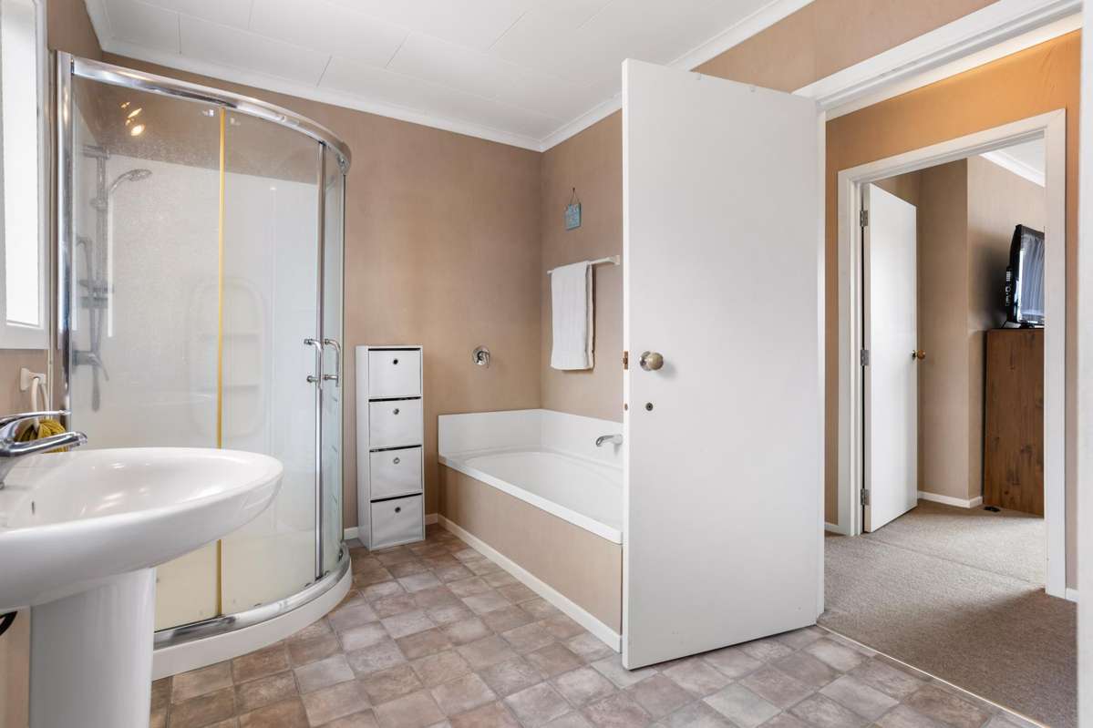 216A Hetherington Road_5