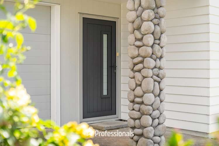 15 Te Toru Street Taita_16