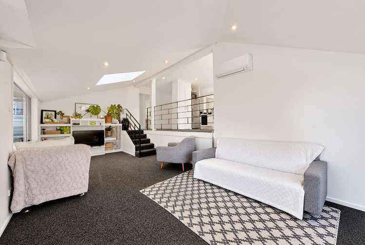 2/9 Sunset Road_4