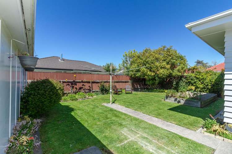 17 Henderson Crescent Onekawa_14