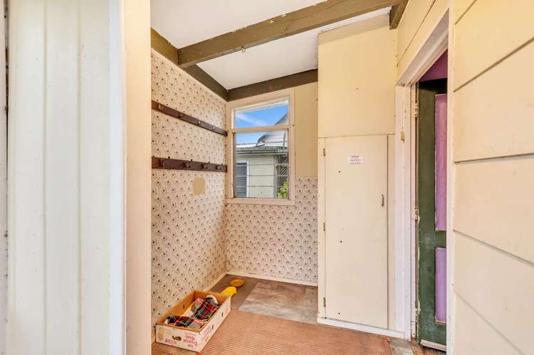 19 Halswell Street Wanganui Central_27