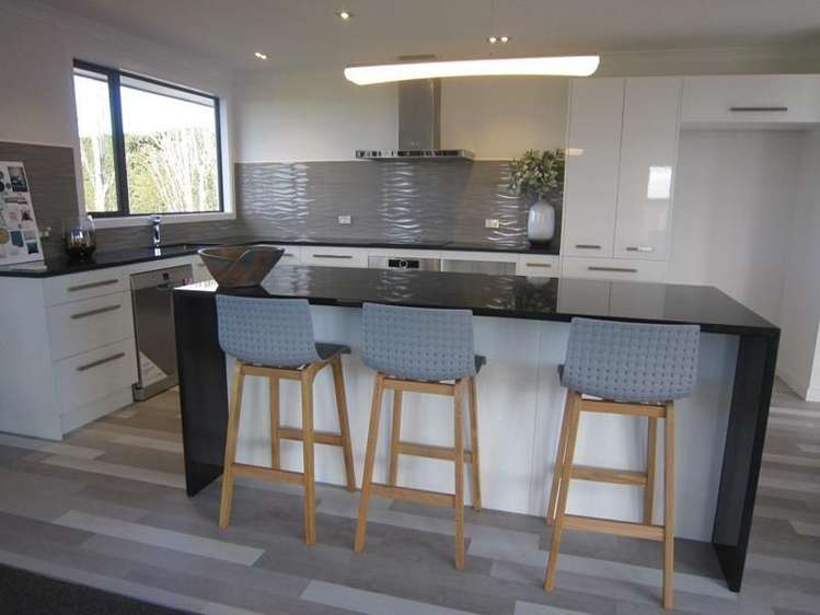 2 Lochern Rise Marchwiel_7