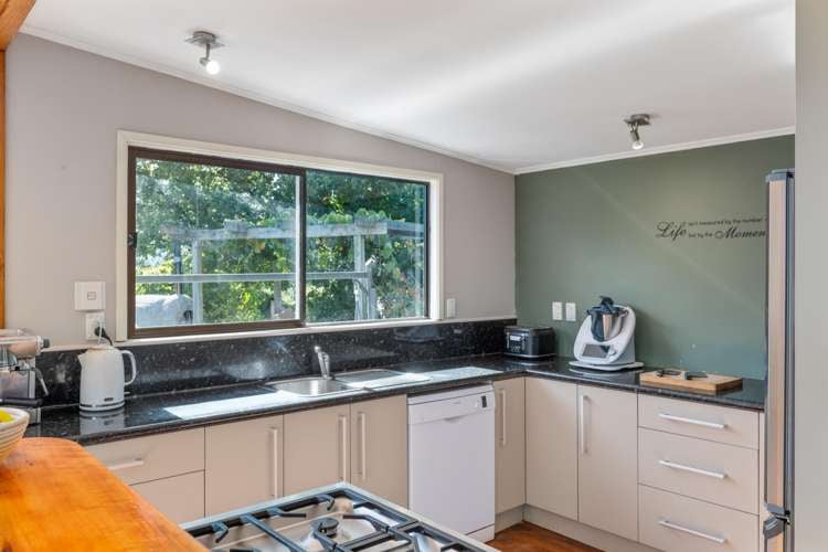 948 Queen Charlotte Drive Linkwater_8
