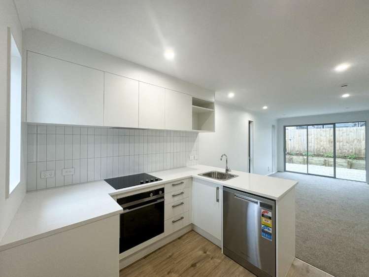 49 Ngae Place Mangere East_1
