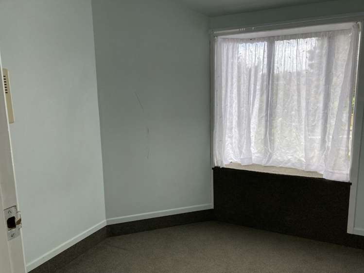 84 Botany Road Botany Downs_13