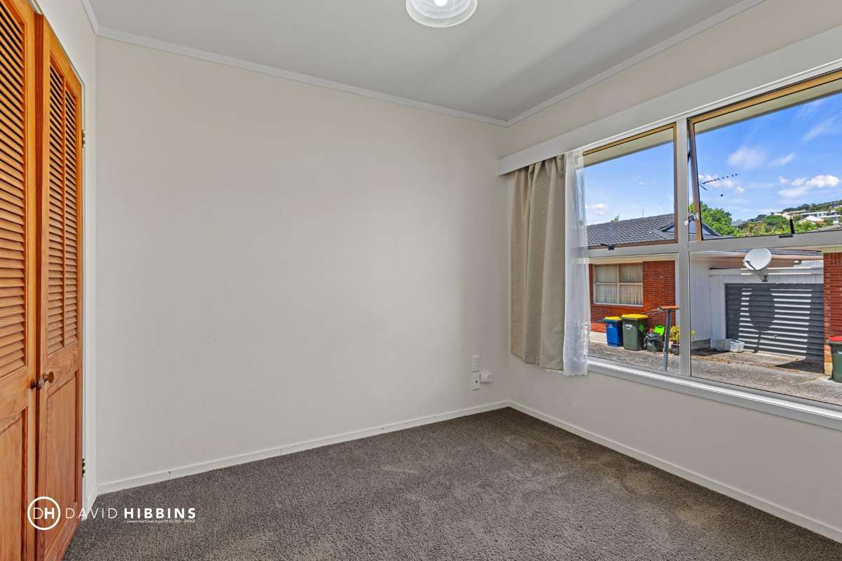2/16 Mannering Place_3