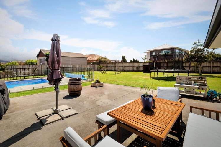 6 Island Vista Athenree_15