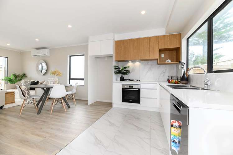 10c Roberts Road Te Atatu South_5