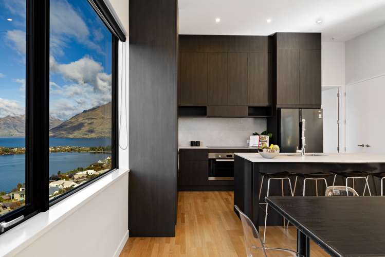 5 Lancewood Lane Queenstown Hill_9