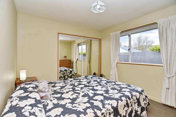 2/66 Dunedin Street Redwood_15