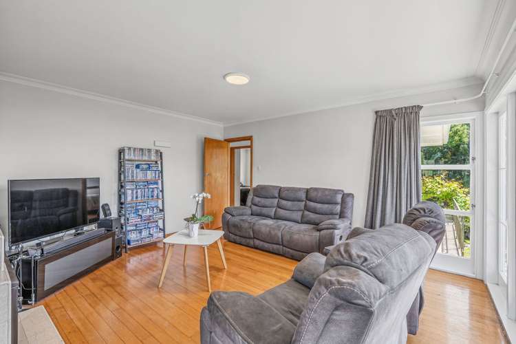 18 Bristol Avenue Brookfield_6