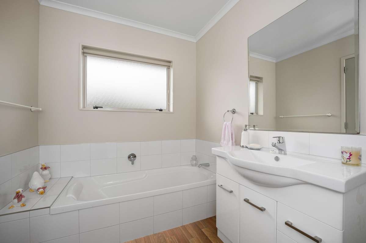 53B Pemberton Crescent_5