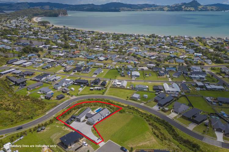 5 Joyce Harsant Place Cooks Beach_21