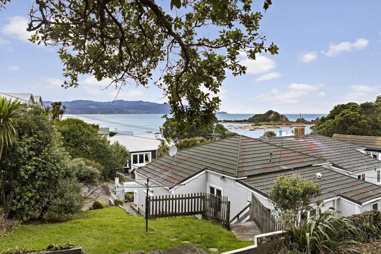 3-5 Knoll Street Island Bay_15