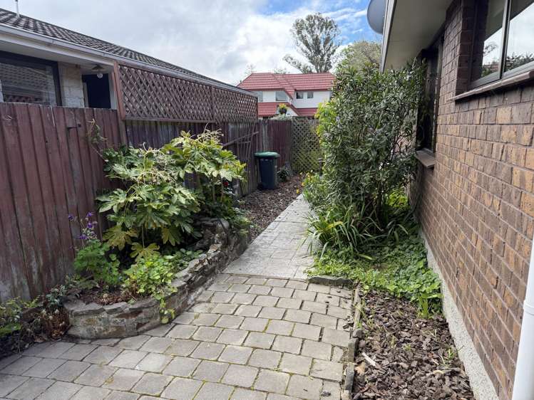 B/1 Hurunui Street Cracroft_14
