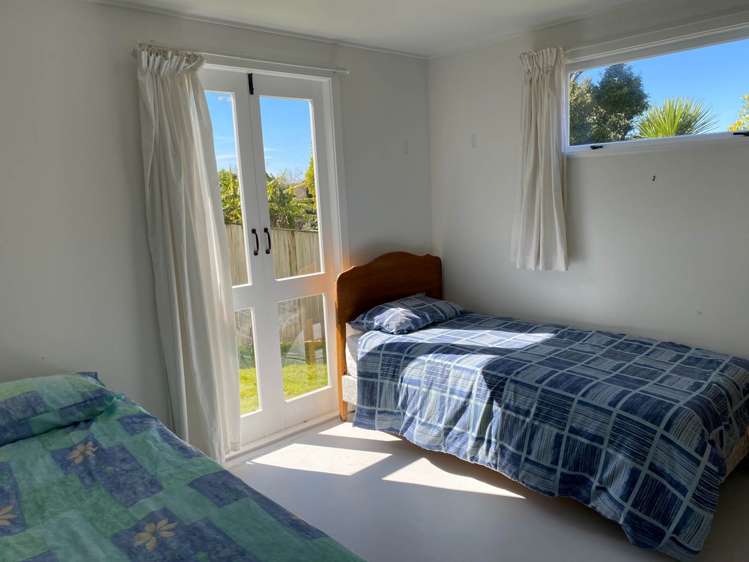 1229 Whangaparaoa Road Gulf Harbour_10