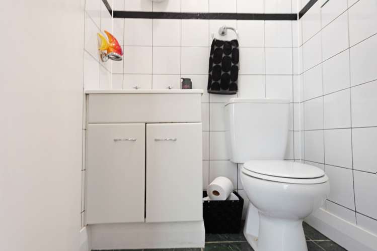 34 Duthie Street Karori_19