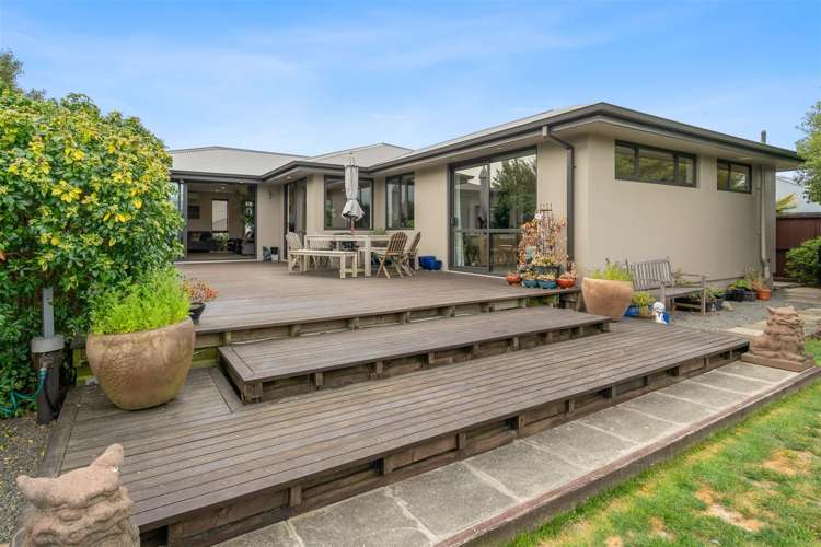 76 Rowan Avenue Aranui_2