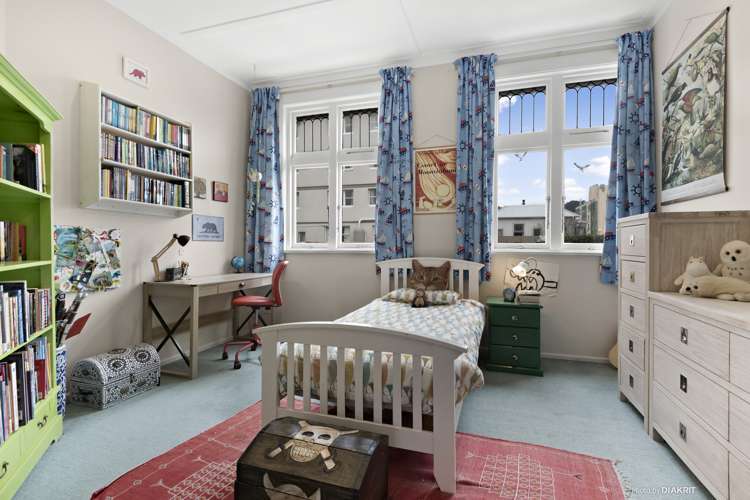 1 Thompson Street Mount Cook_10