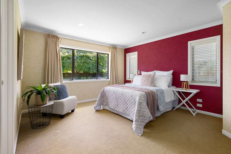 200 The Oaks Drive Leamington_11