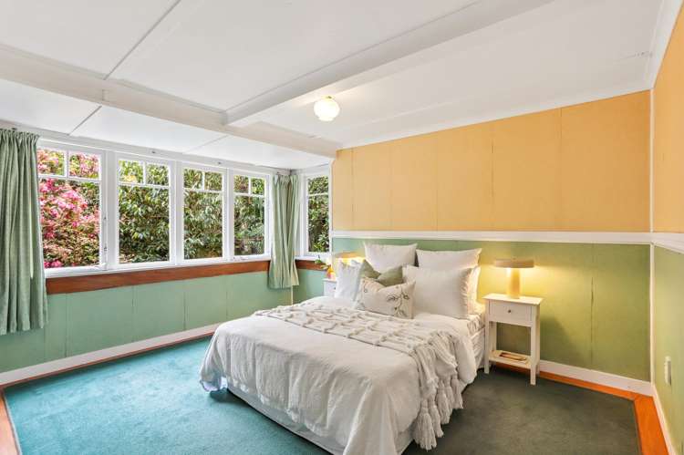562 Scenic Drive Waiatarua_14