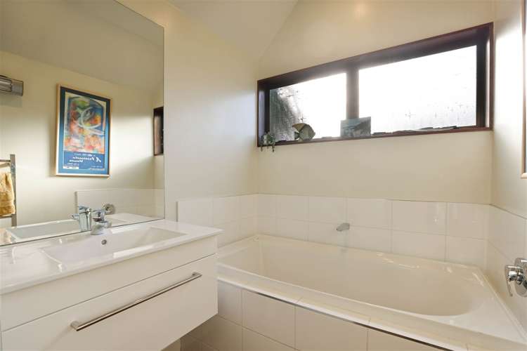 826 East Street Netherby_14