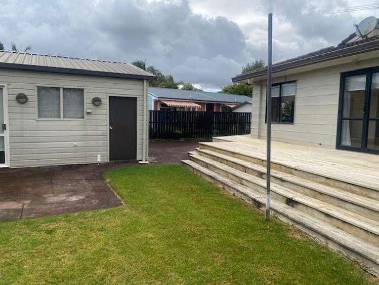 29 Hadley Wood Drive Wattle Downs_15