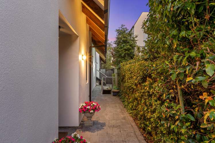 9/32 Cranmer Square Christchurch Central_11