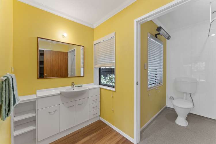 33 Memphis Grove Totara Park_4