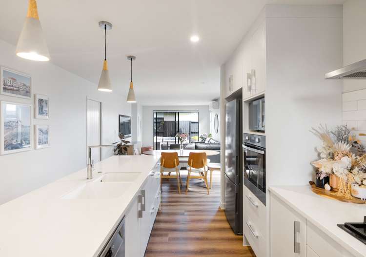 9 Trewern Avenue Chartwell_3