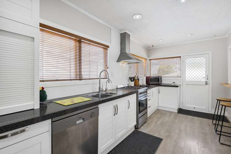 327 Hillsborough Road Hillsborough_6